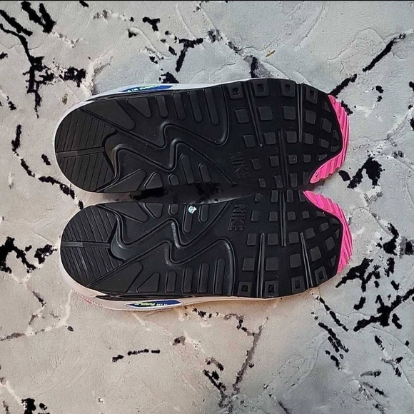 Size 11.5 M - Nike Air Max 90 Gray Neon 2022 - Picture 5 of 6